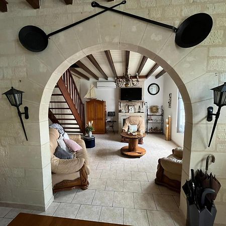 Gite Au Coeur De La Touraine La Chapelle-sur-Loire Ngoại thất bức ảnh